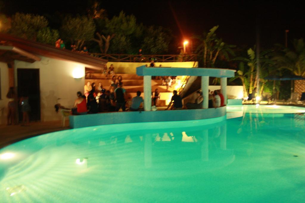 Residence Hotel La Taverna Capo Vaticano Exterior foto
