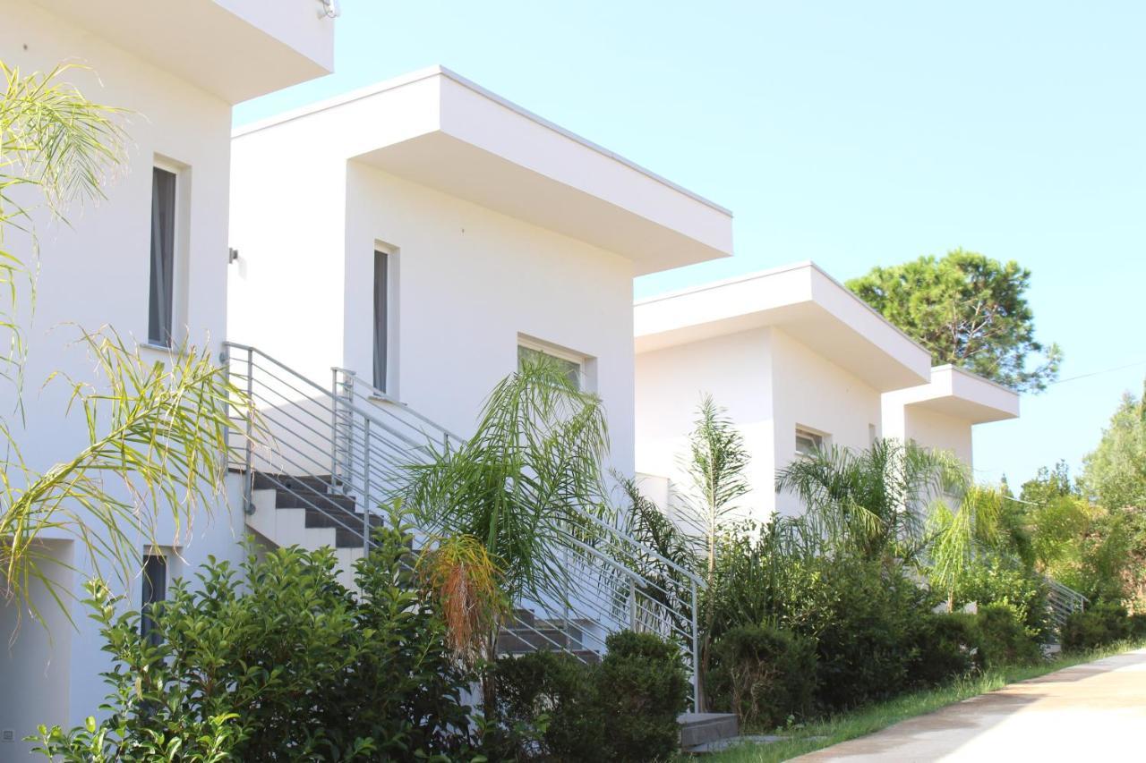 Residence Hotel La Taverna Capo Vaticano Exterior foto